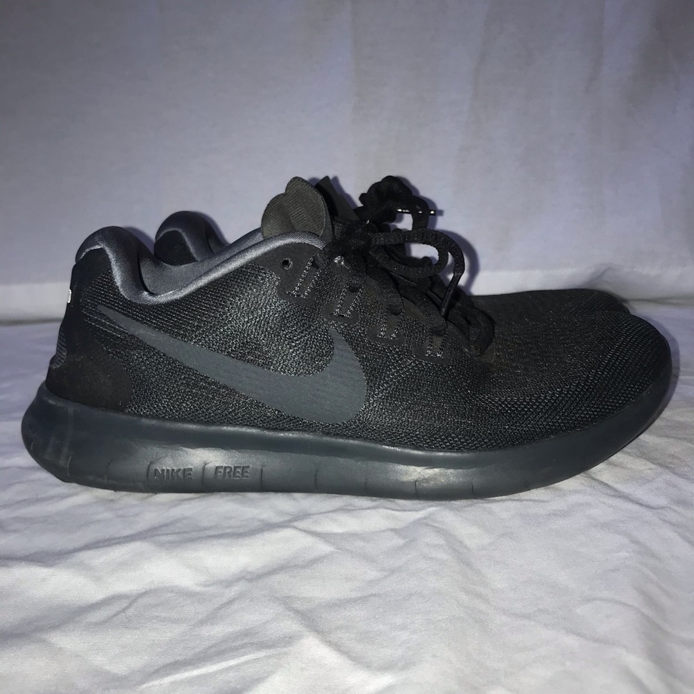 Nike women running shoes